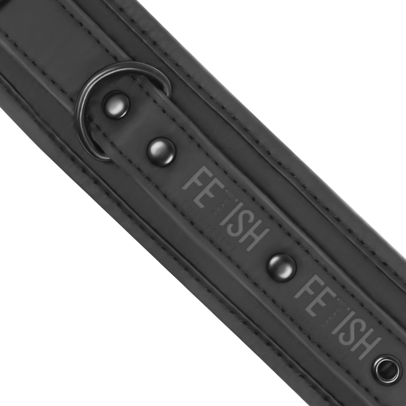FETISH SUBMISSIVE — Collar y esposas cuero vegano con forro de neopreno